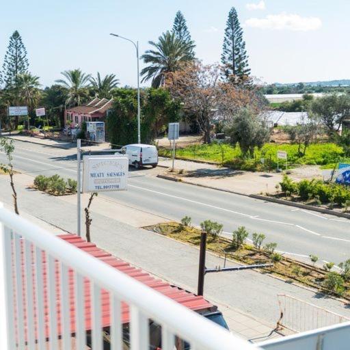 Sky Sea Cyprus Apartment Kapparis Паралимни Екстериор снимка